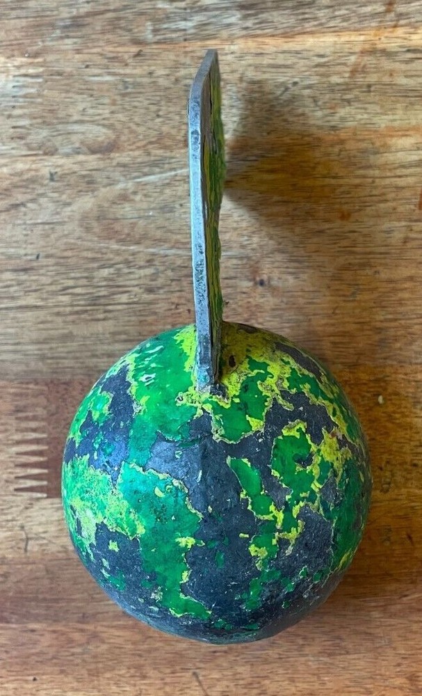 8 LB DOWNRIGGER WEIGHT WITH Upper FIN