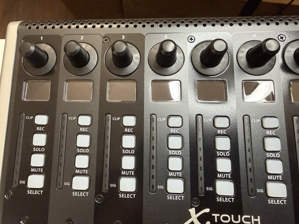 Behringer X-Touch DAW Control Surface + Decksaver EXC Boxed