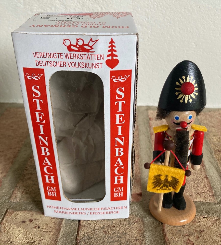 Steinbach 5.5" Soldier w/ Yellow Flag Tiny Nutcracker Handmade in Germany