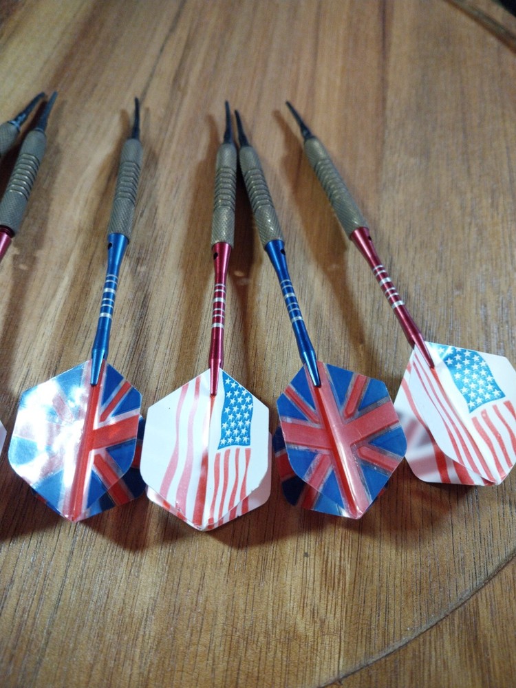 American & British Darts that are Vinage with Plastic tips