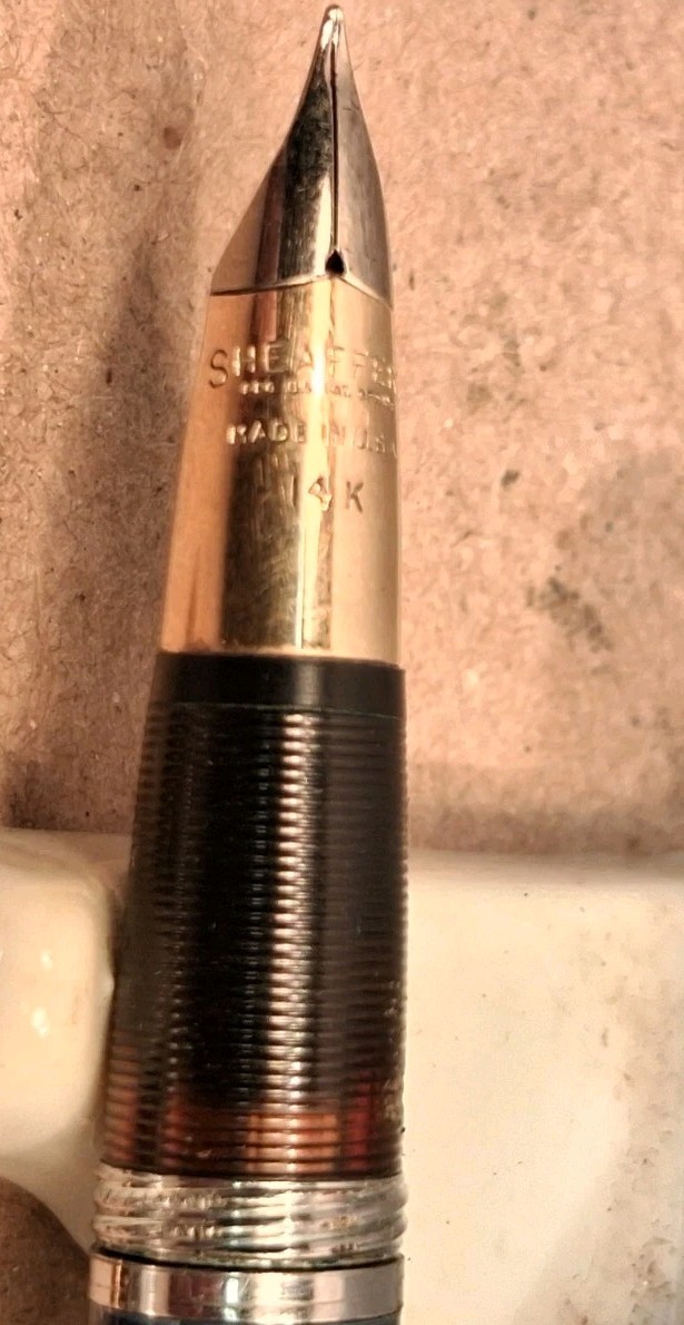 VTG SHEAFFER WHITE DOT VACUUM FILL FOUNTAIN PEN GOLD 14K NIB