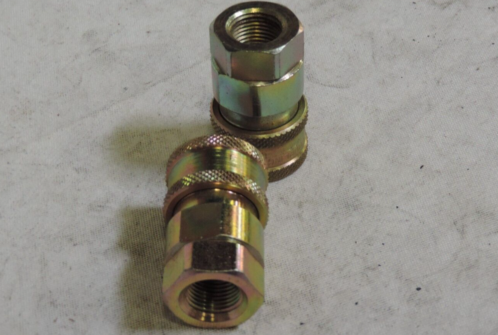 DIXON 3VF3 3/8" V Series Valved Coupler, 2 pack