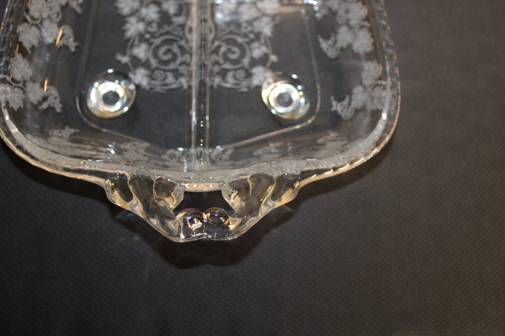 (JP2)Vintage Rectangular Etched Grape Leaves Crystal Divided Footed Relish Tray