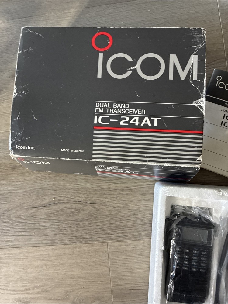 ICOM IC-24AT Handheld Transceiver