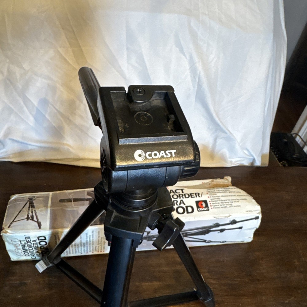 Coast Compact Camcorder/Camera Tripod Model VTR-77G