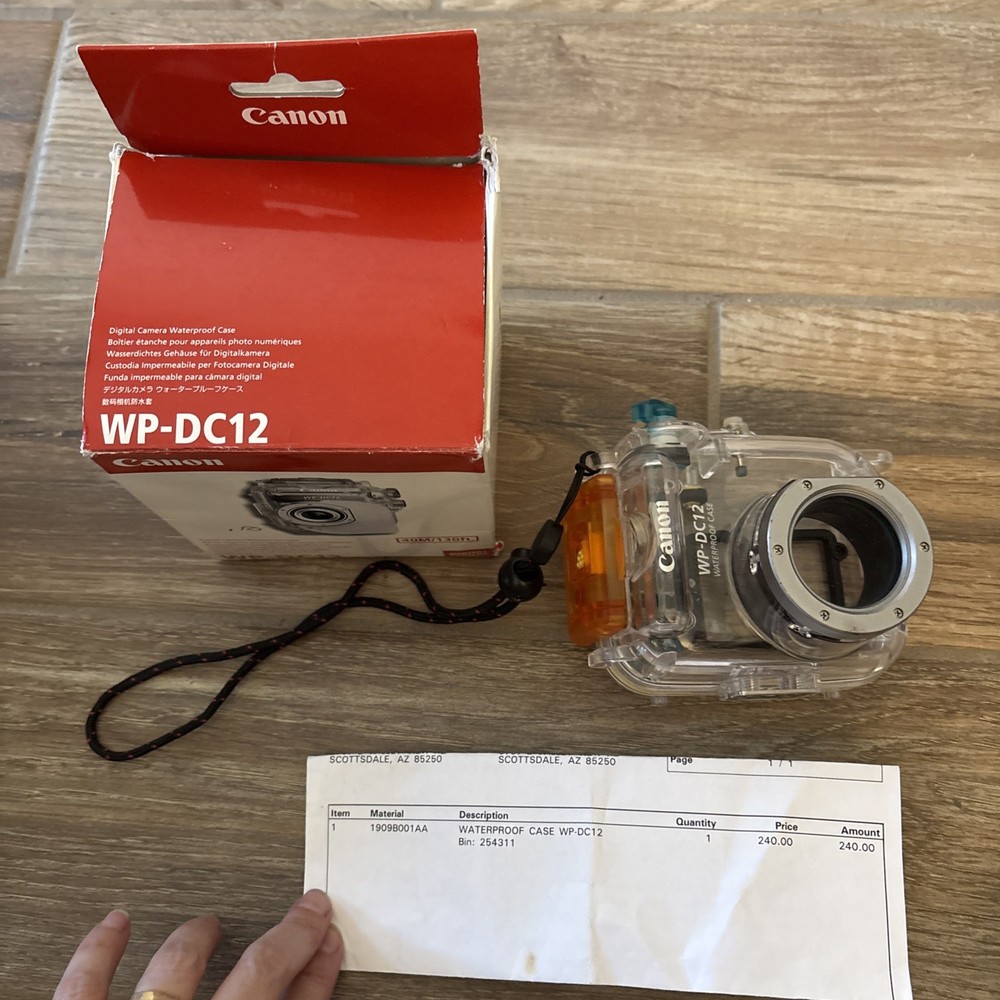Canon WP-DC9 Waterproof Camera Case Used