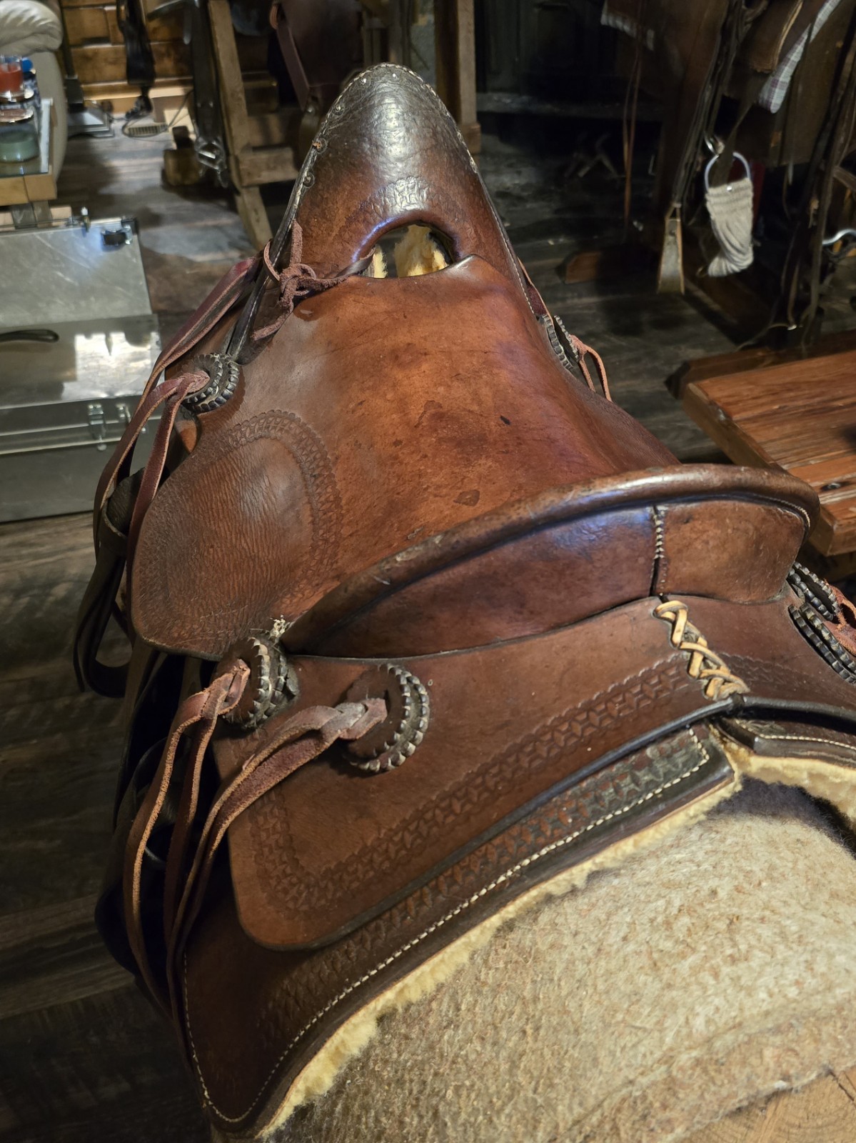 Antique Western Long Distance Saddle 13.5 Inch Seat Made 1870-1910