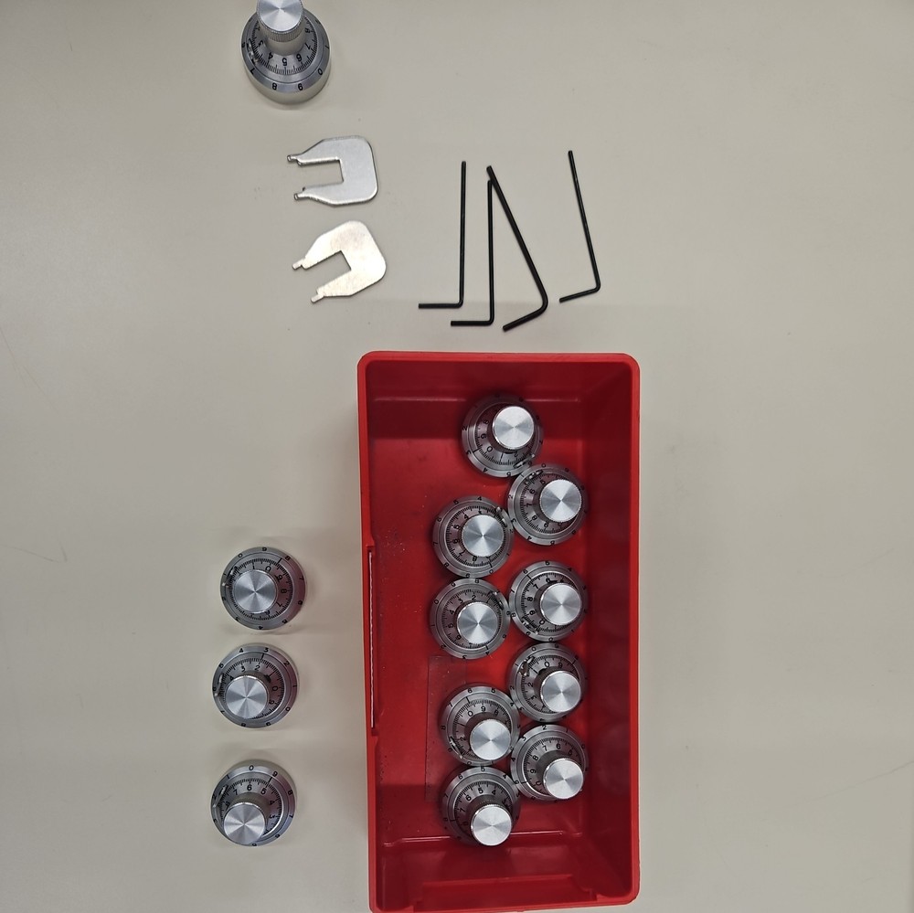 Kilo International Model 462 Knob