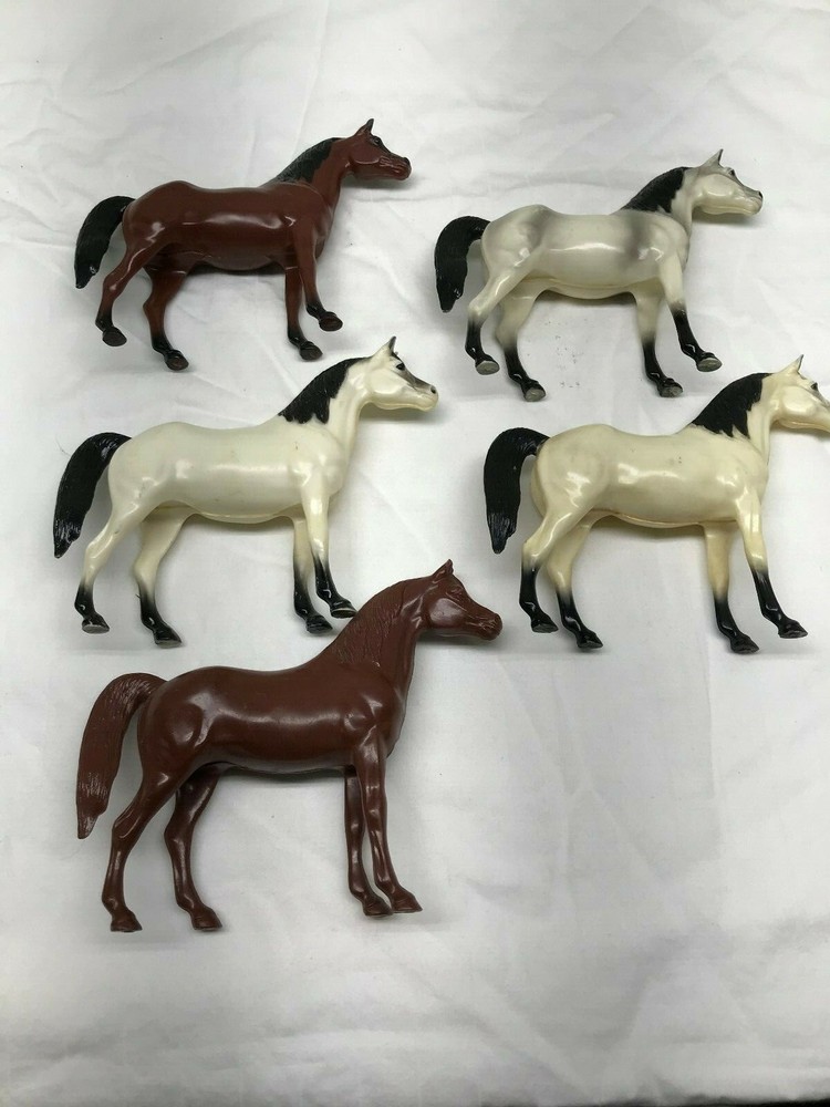 Hartland 5 Arabian Mares 5" all different very nice