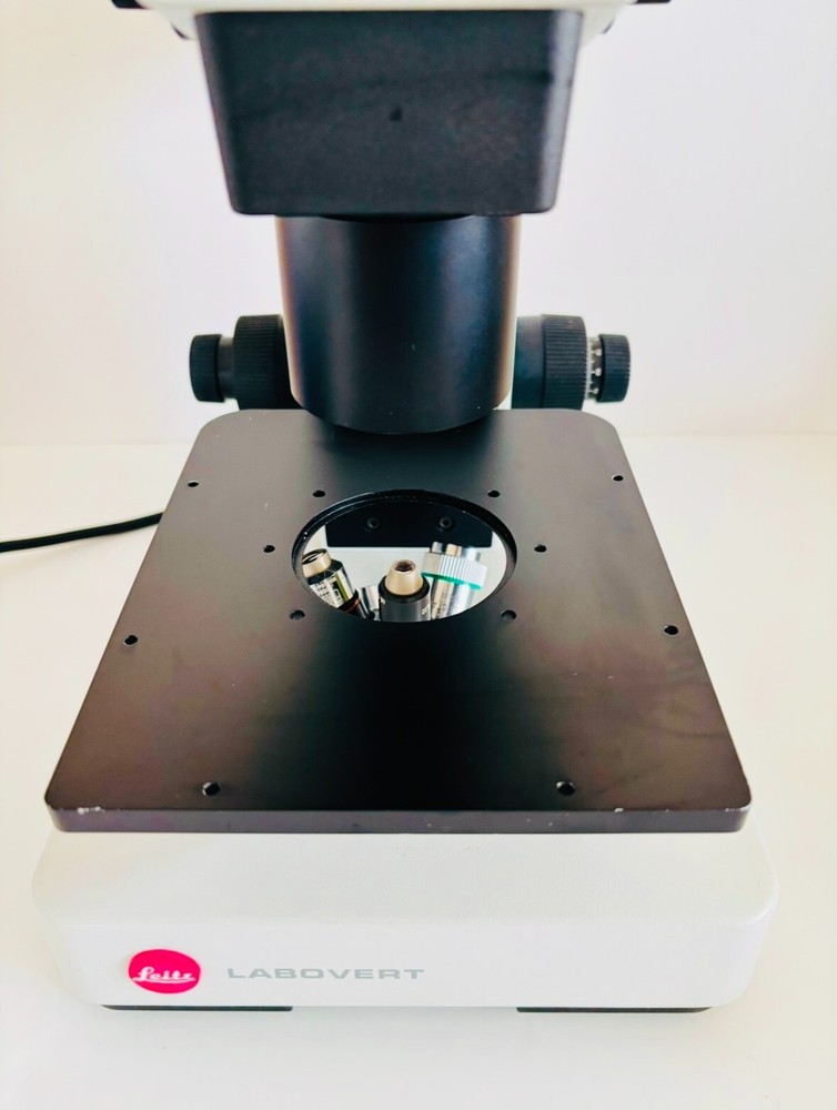 Leitz Wetzlar Labovert Inverted Microscope 090-122.012 10x/18