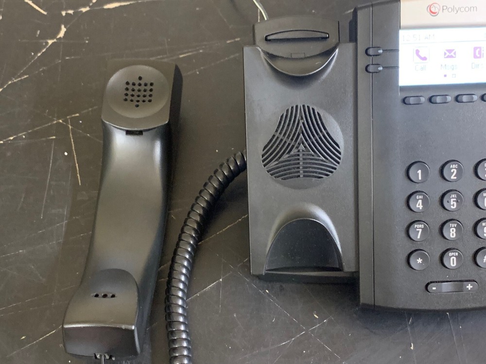 Polycom VVX 201 VoIP Phone - 220040450001