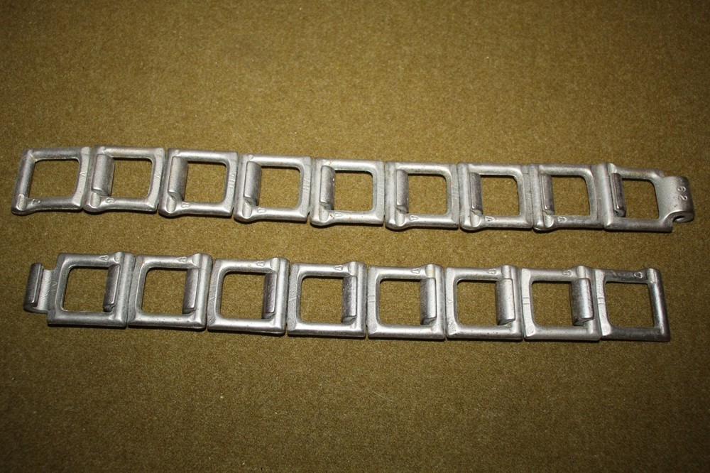 17-Original WW2 German Metal Interlocking Links, Unknown Usage