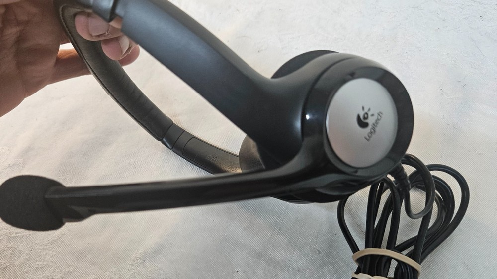 LOGITECH H390 USB Headset Working