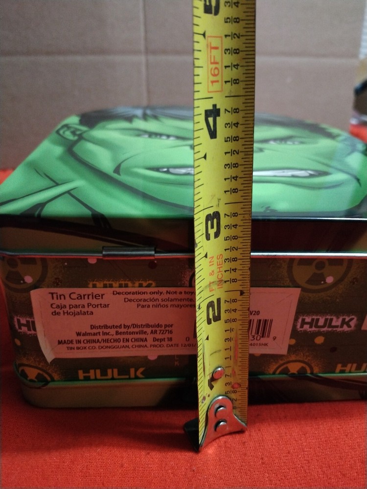 Marvel Avengers Hulk Tin Carrier 2019 Pre-owned Read Description
