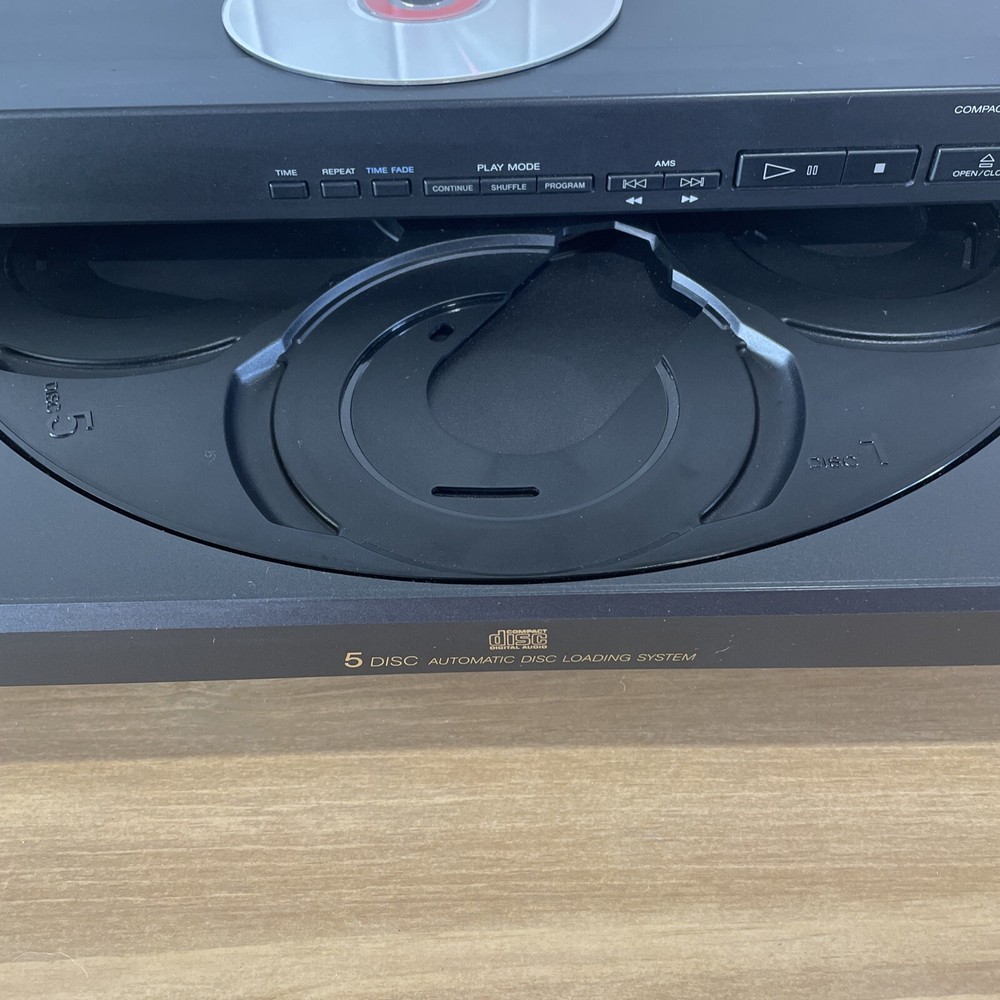 Sony 5 Disc CD Changer Model CDP-C301M With Remote