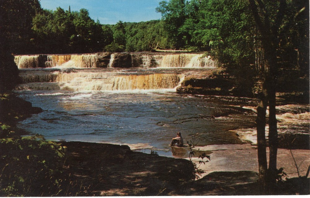 LOWER TAHQUAMENON FALLS, MICHIGAN'S UPPER PENINSULA - PC4708