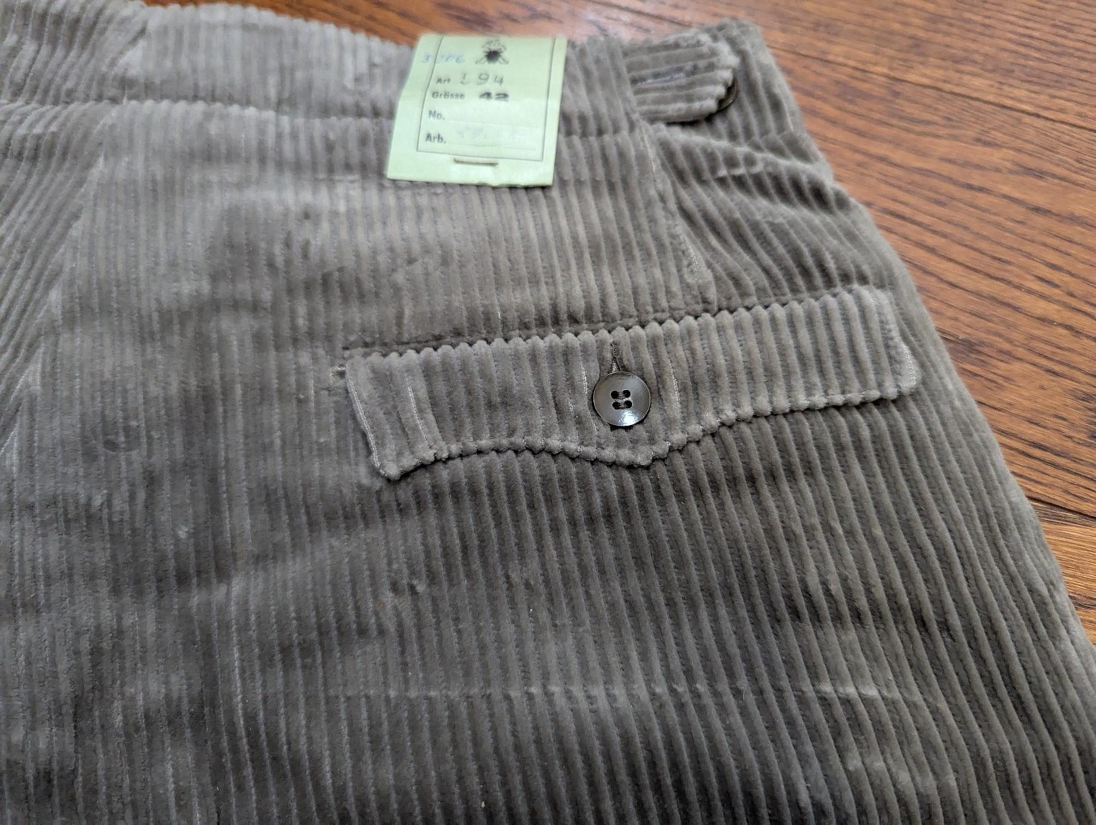 Vintage 1930s 1940s German Gray Corduroy Plus Fours Trousers NOS (28" waist)
