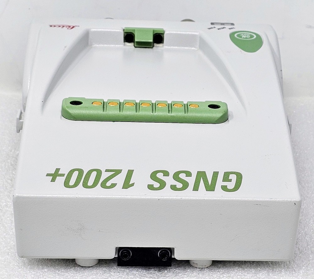 Leica GRX 1200+ GNSS receiver