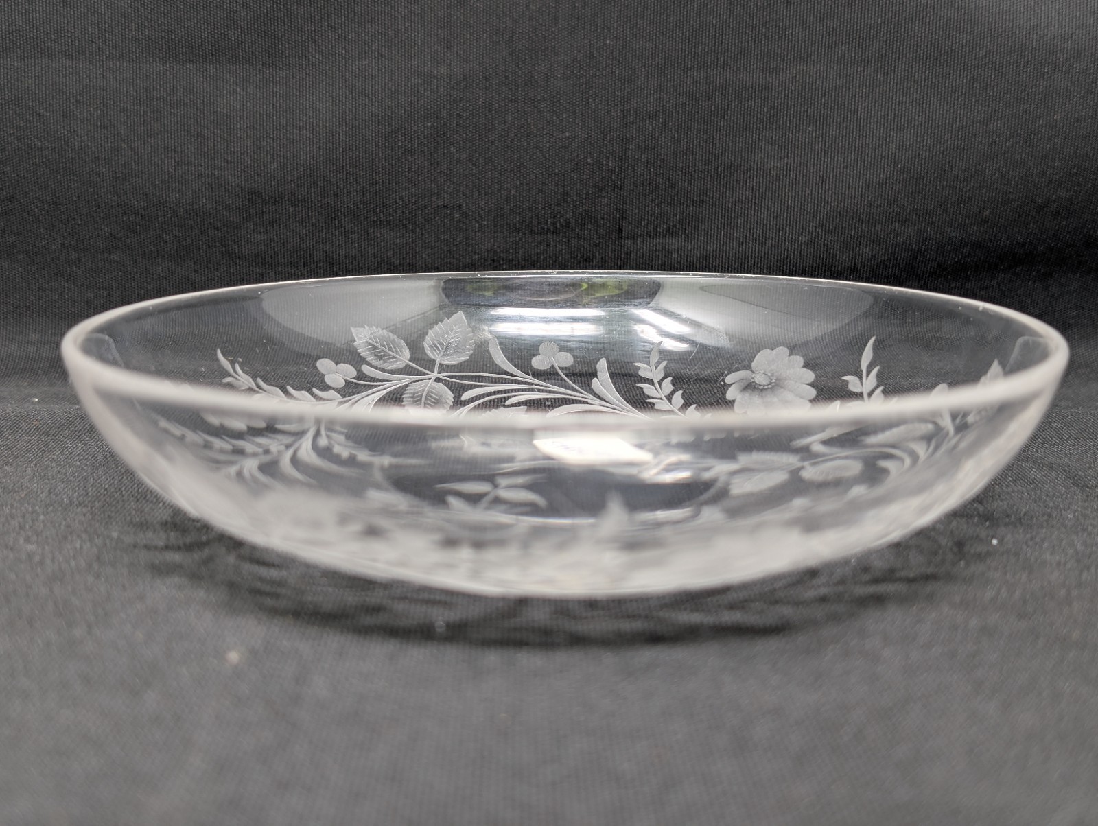Sinclaire Intaglio Etched 6" Shallow Bowl Dish ANTIQUE American Brilliant