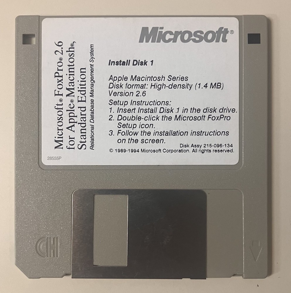 Microsoft FoxPro 2.6 for Apple Macintosh | 8-Disk 3.5” Floppy Install Set (1994)