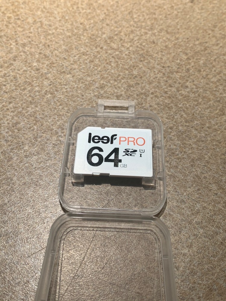 Leef PRO 64GB Class 10 SDXC SD Card