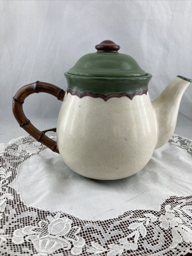 Vigor Palm Tree￼ Ceramic Teapot Bamboo Look Handle