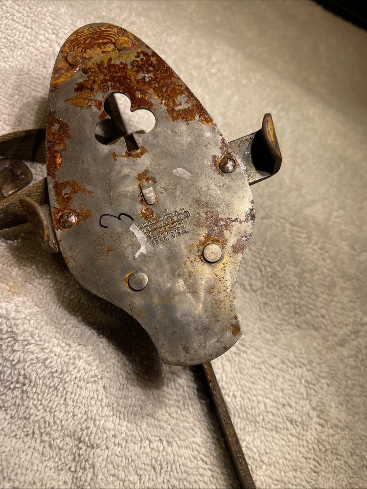 ANTIQUE CLAMP ON ICE SKATES