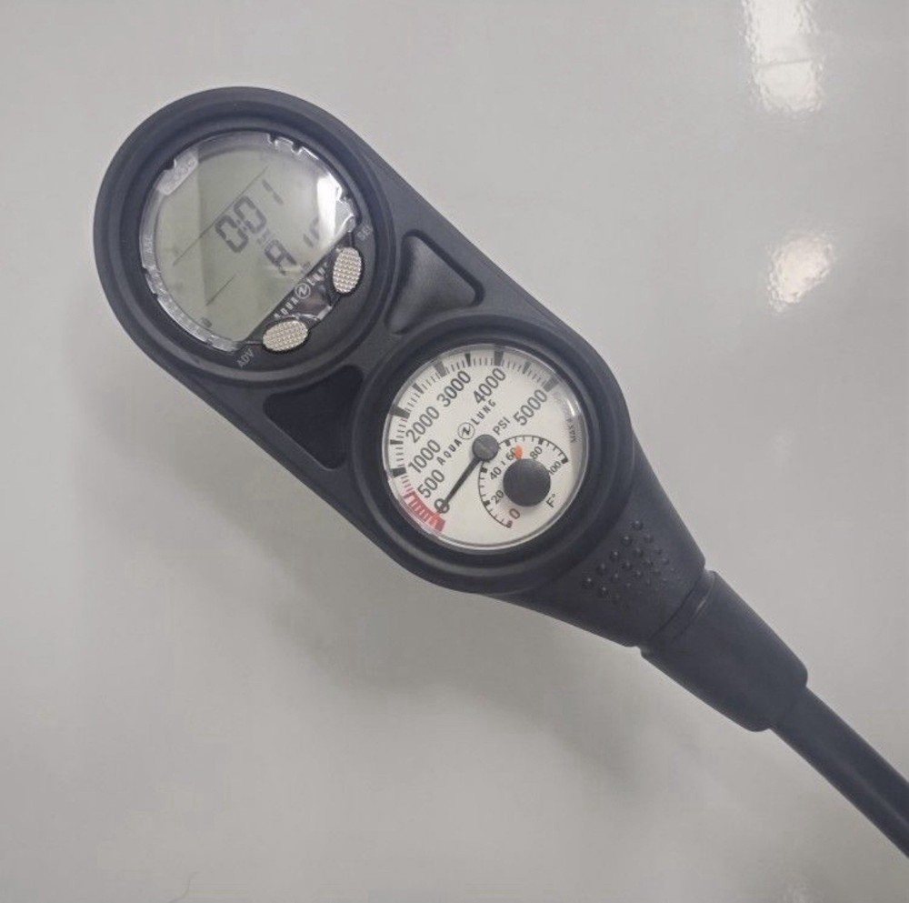 Aqualung i300C Computer Console Dive Computer PSI NEW