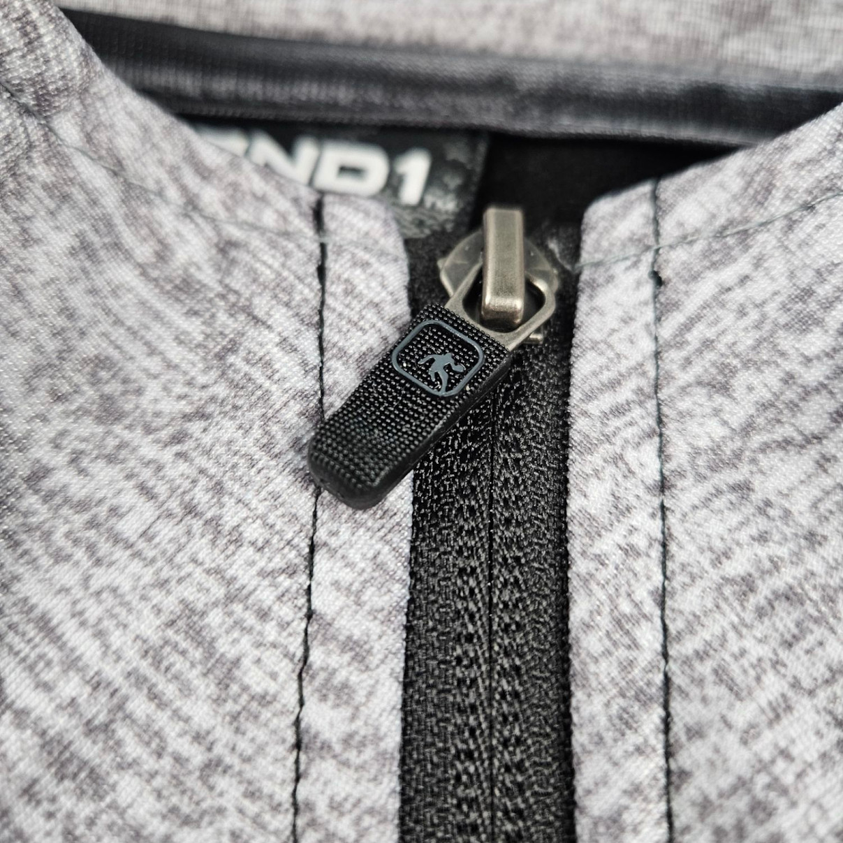 And1 Men's Full Zip Basketball Track Jacket Large Black Gray