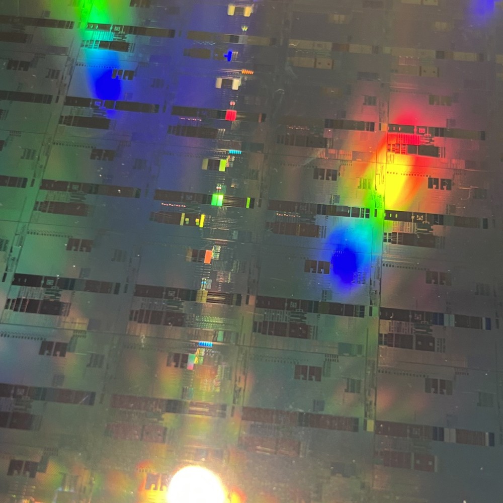 200mm Patterned Silicon Wafers semiconductors Art the Technology