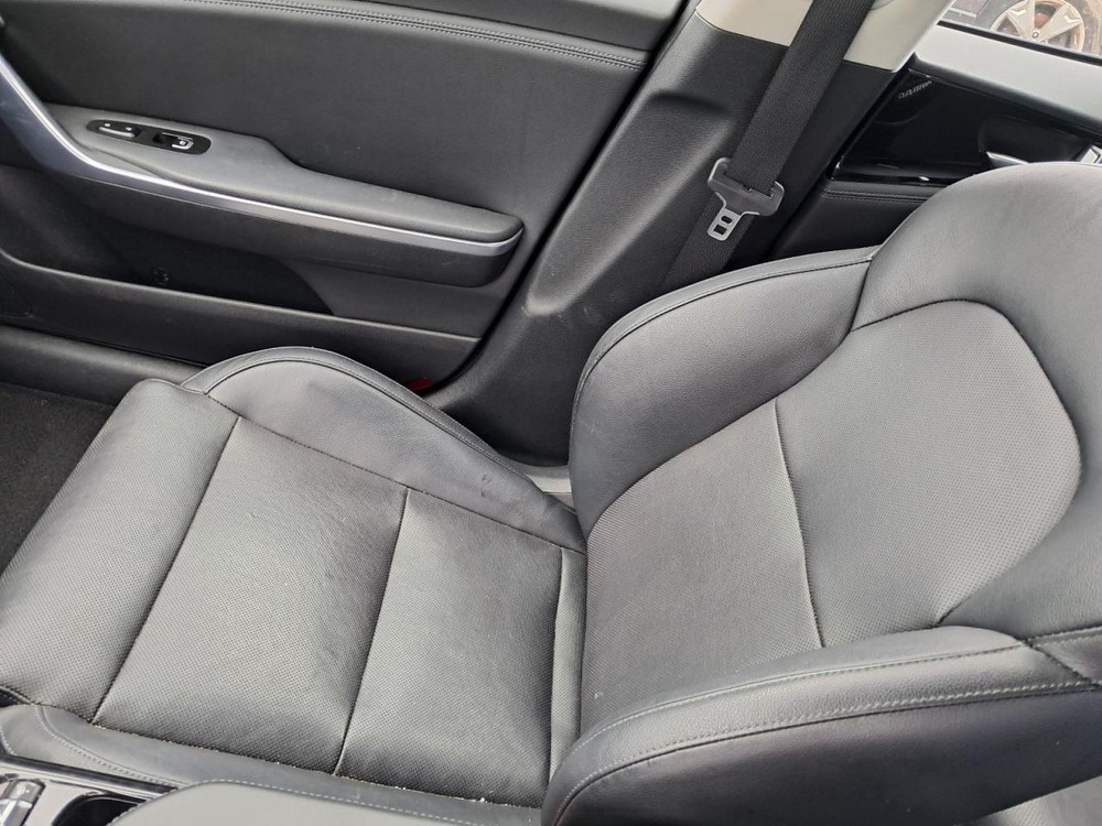 STINGER 2018 Glove Box 4845869
