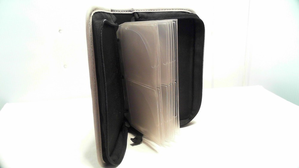 Case Logic 12 MiniDisc Zipper Binder