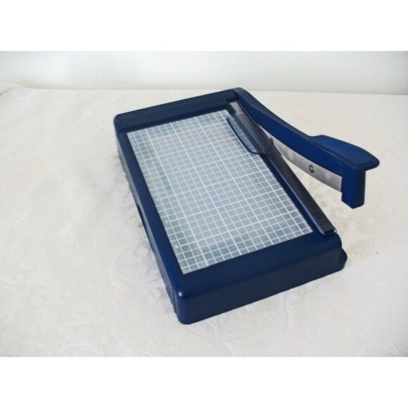 Creative Memories-- Personal Trimmer-Lightly used no box.