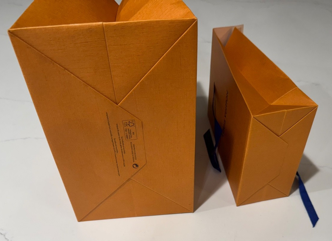 EMPTY LOUIS VUITTON PAPER GIFT BAGS 9.75"X8"X6" & 8.5"X6"X4" LOT OF 2
