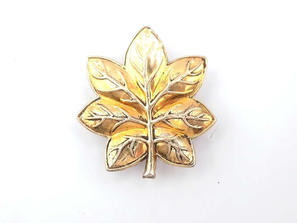 Original WWII US Navy Lt. Commander Collar Badge H&H Sterling