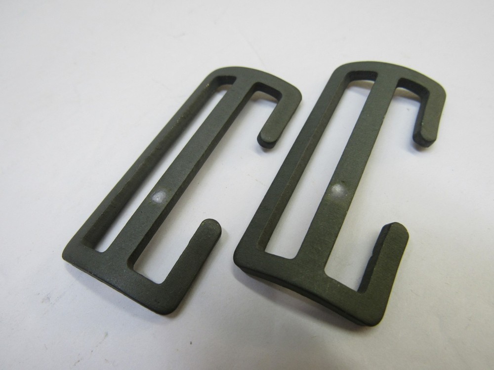 2 Danish Small & Large Pack L Strap Buckles Aluminum British Pattern 37 Type NOS