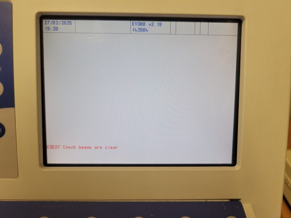 Thermo Scientific 10300201 REF EVO300 PC Evolution 300 UV-VIS Spectrophotometer