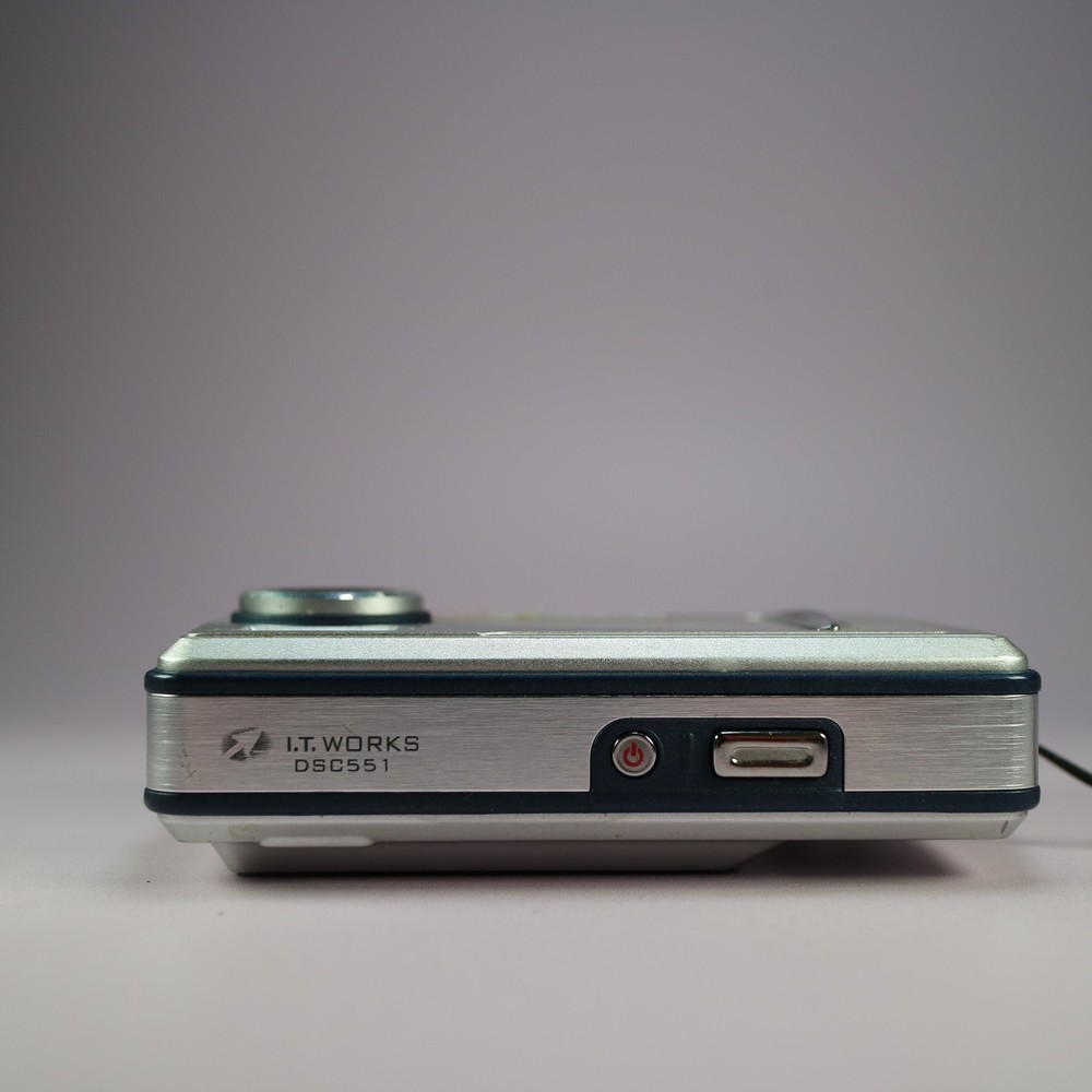 IT Works Digital Camera DSC-551 5.1MP Silver Tested