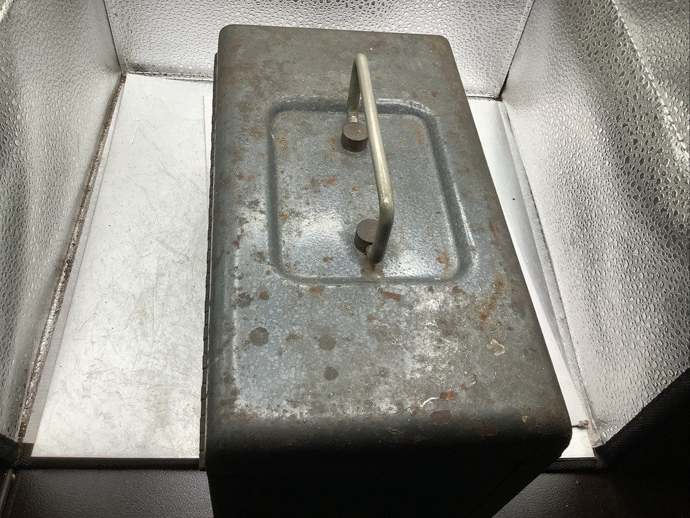 Vintage CRAFTSMAN 1950’s Small Metal Locking Tool Box