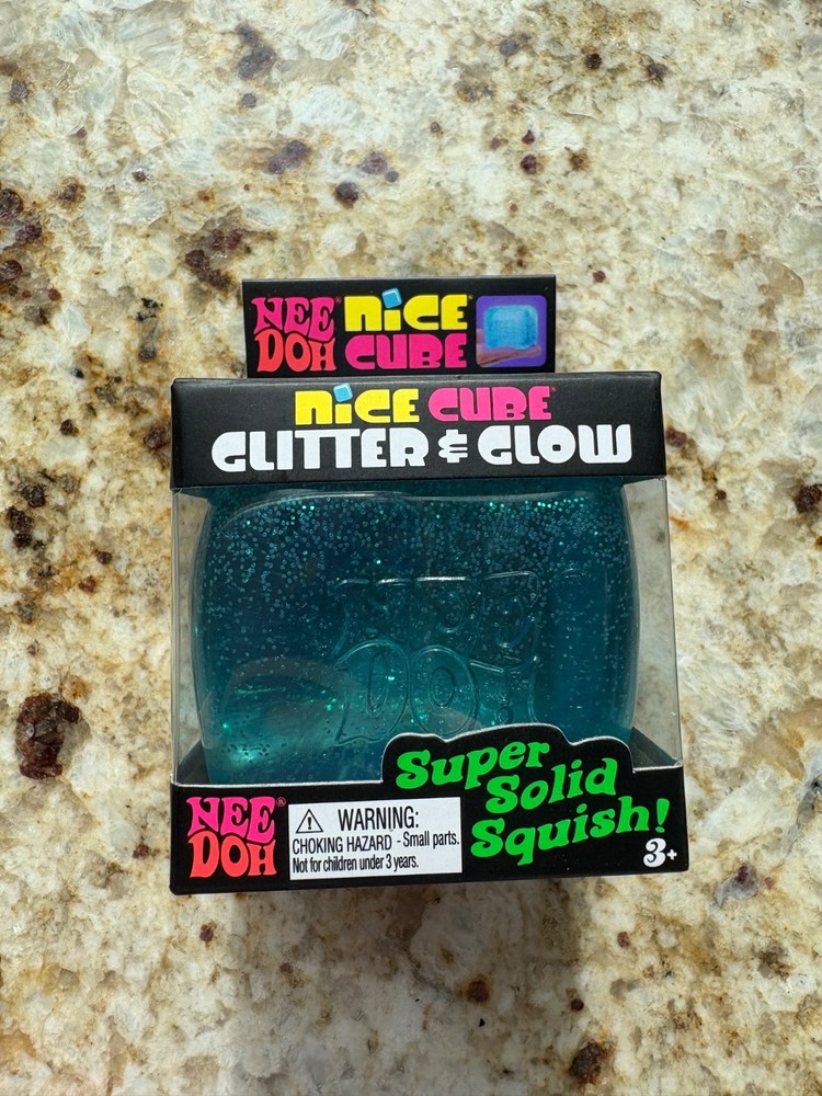 Needoh Glitter and Glow Blue Nice Cube