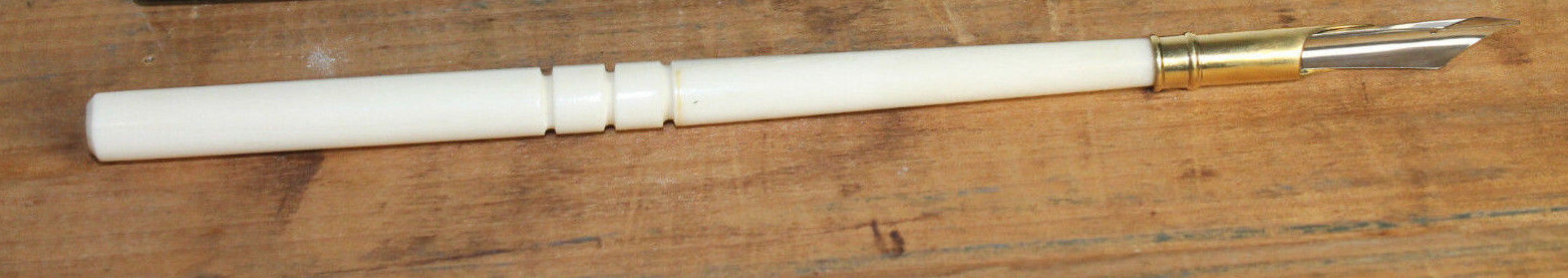 Antique Style White Turned Bone Fountain Dip Ink Nib Writing Pen