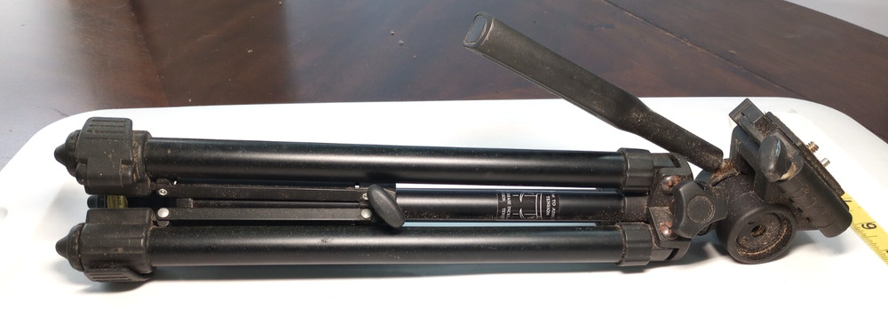 Quantaray leveling machine collapsible tripod stand