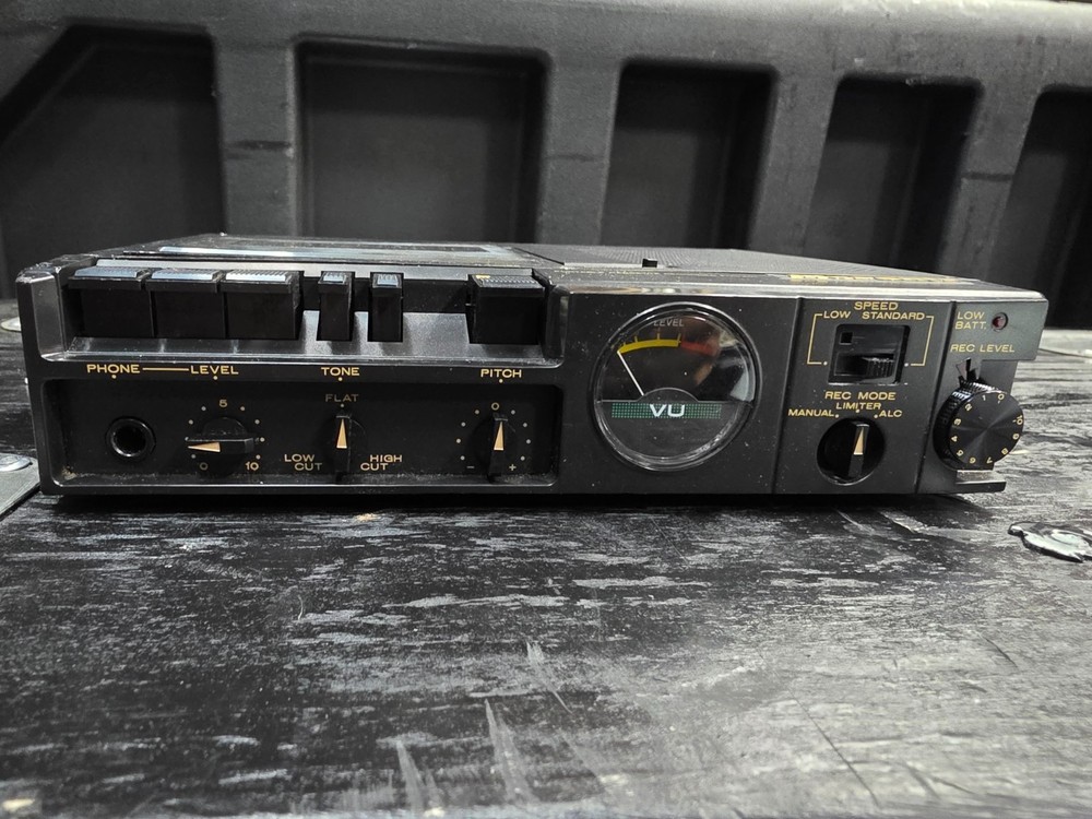 Marantz PMD201 Portable Cassette Recorder Player Tested partially Working