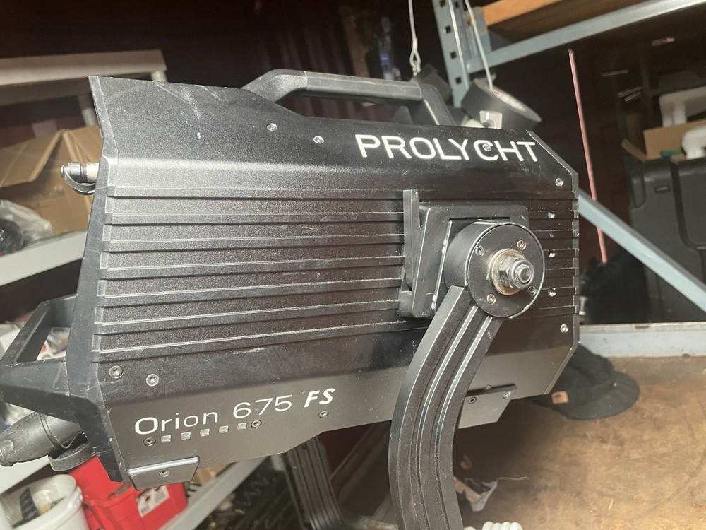 Prolycht 675