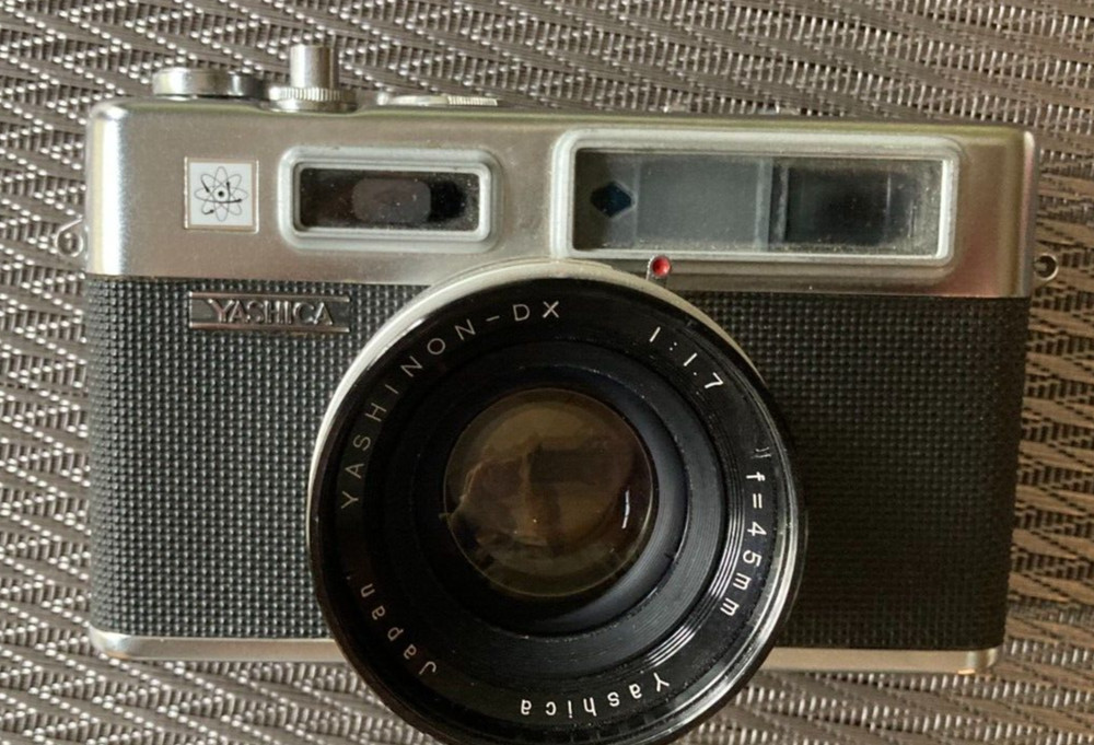 Yashika Electro 35 SLR 35mm Camera Serial # 8036993, untested
