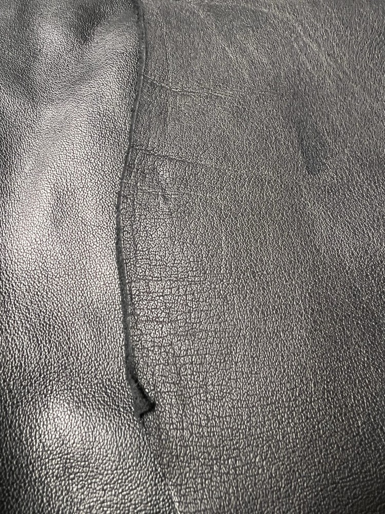 Buffalo Leather / Black Hide / 16 Sqft