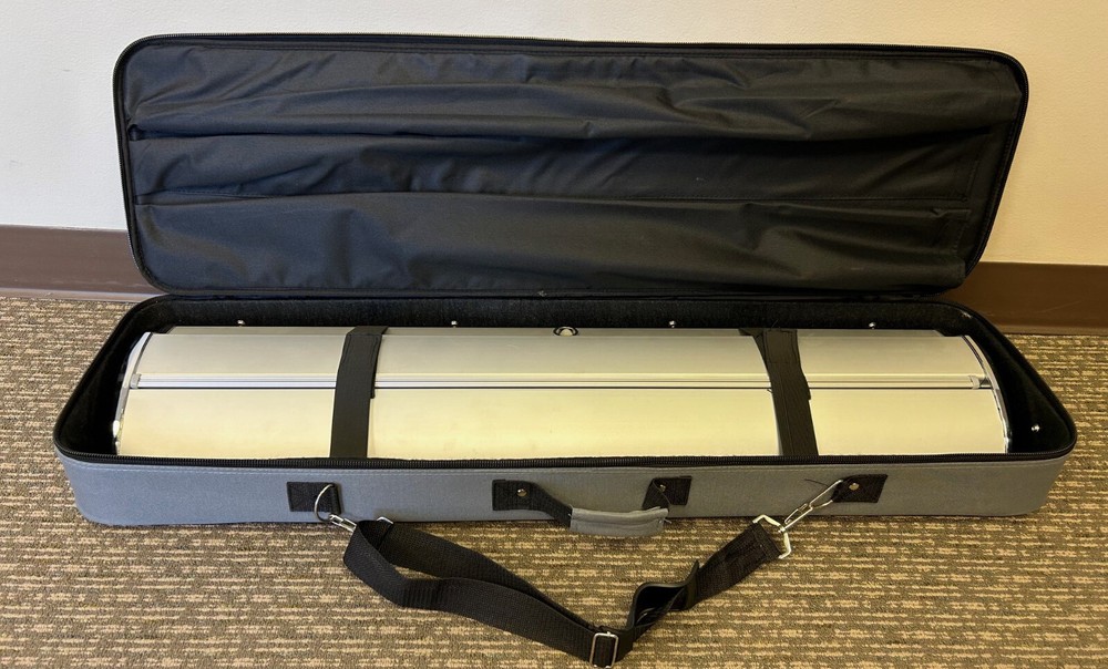 Retractable roll up Banner stand