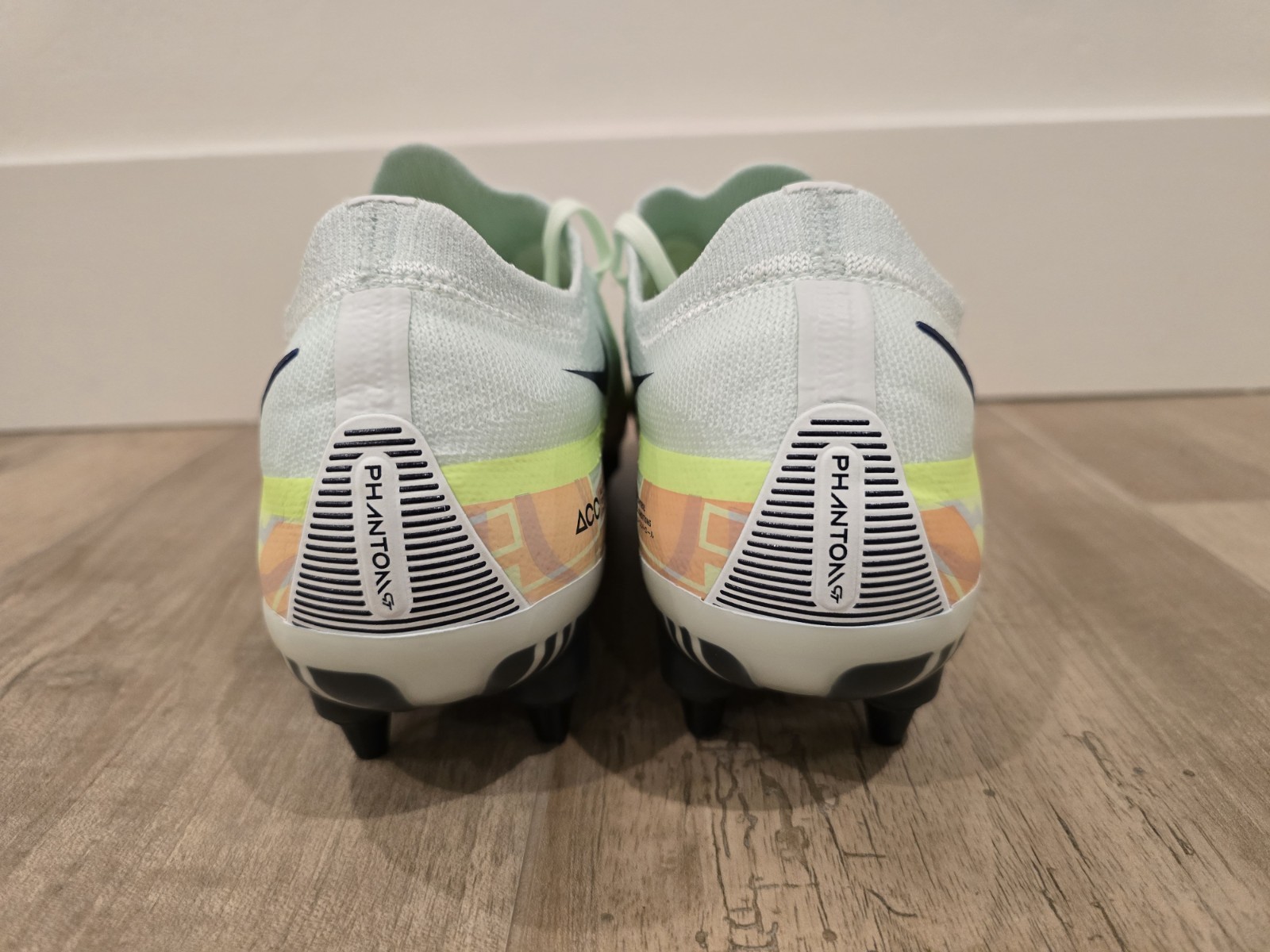 SZ 9.5...NIKE PHANTOM GT2 ELITE SG PRO ACC SOCCER CLEATS MENS...NEW...DC0753-344