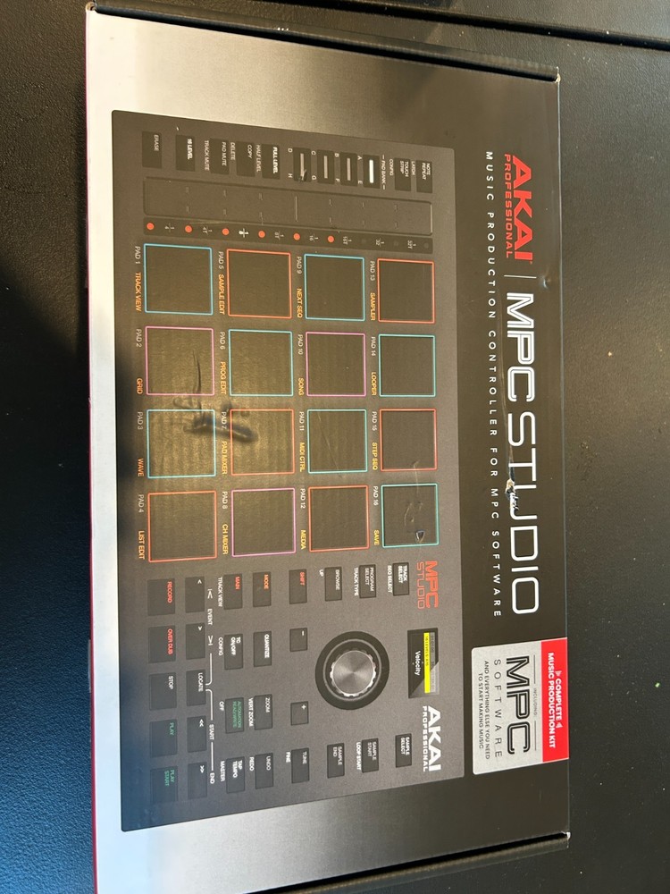 Akai Professional MPC Studio Controller + MPC Software – Great Condition, Light