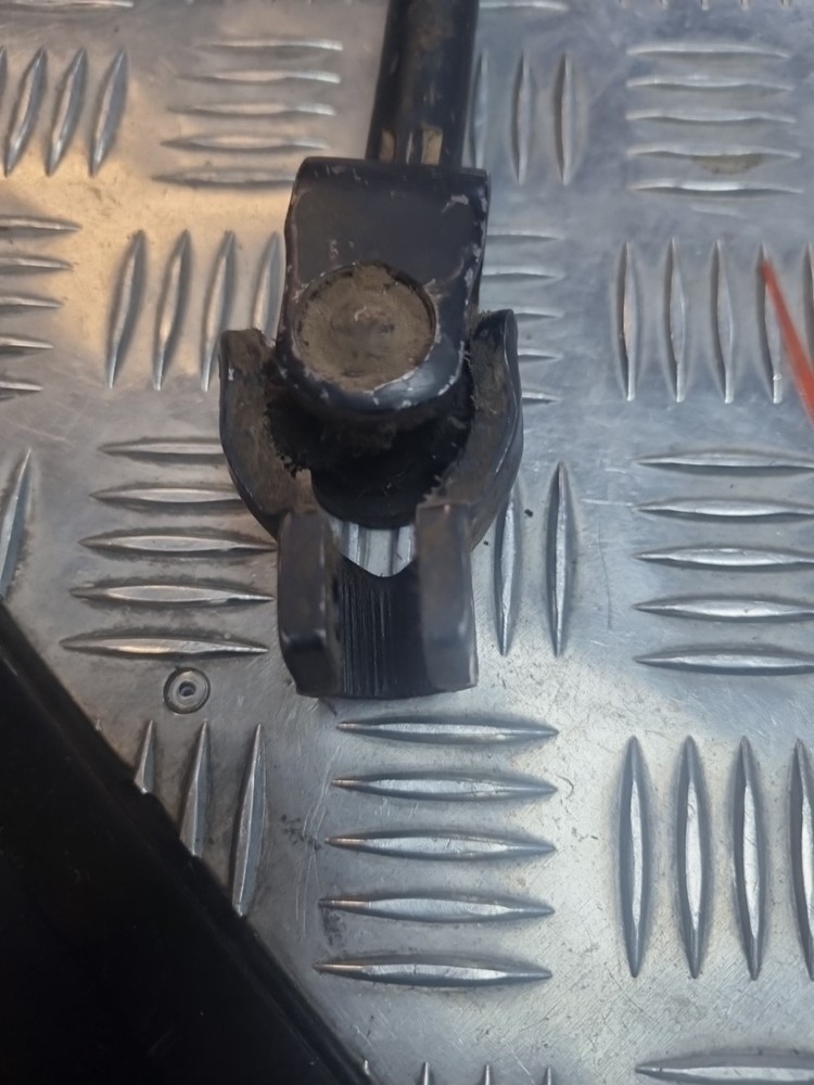 reliant lower steering column splined shaft
